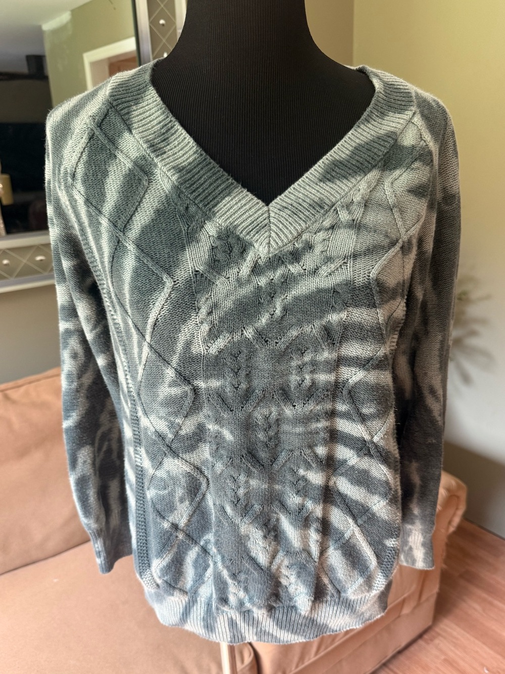 Wonderly V-Neck Cable Knit Tie-Dye Sweater — Gray/Green